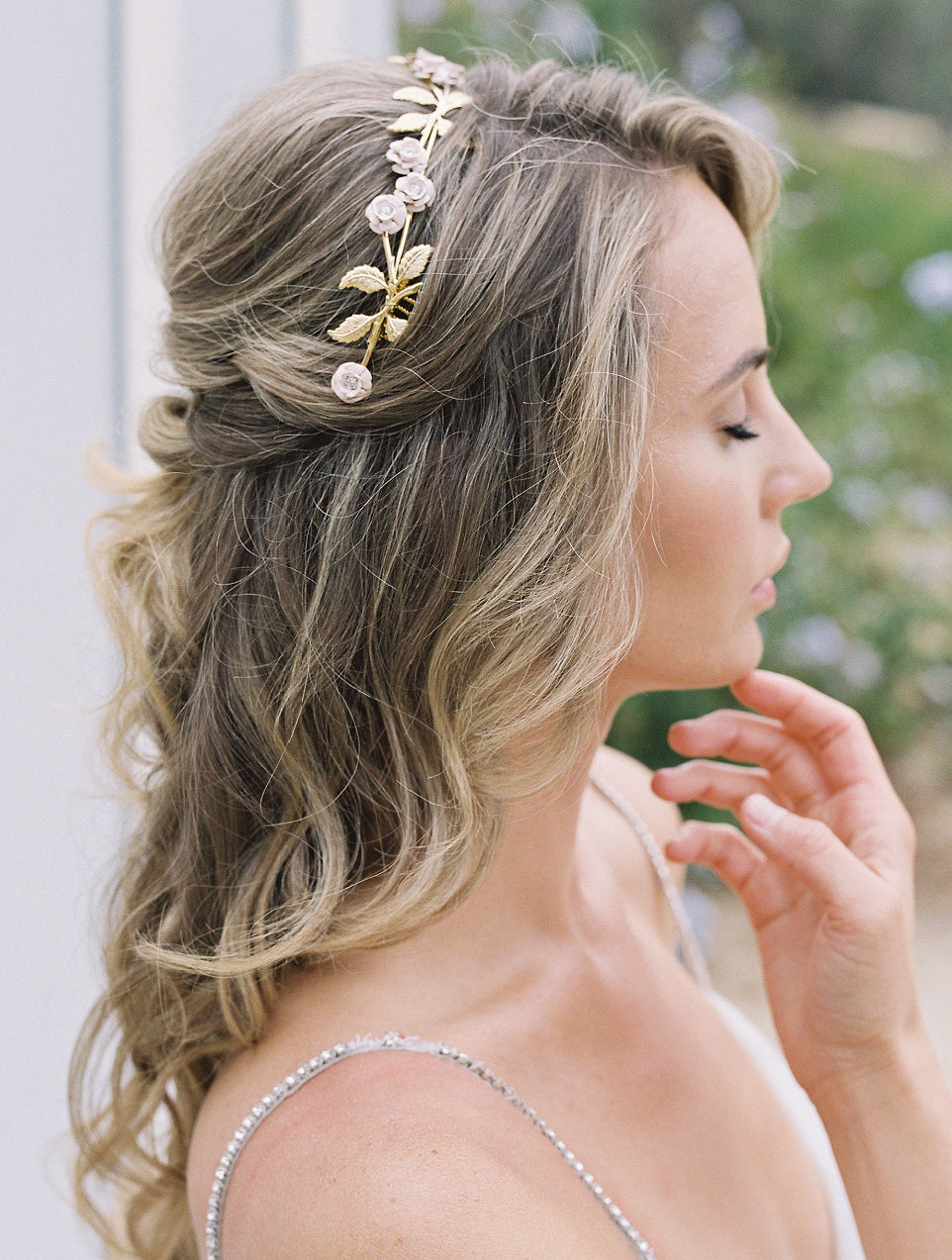 Tea Rose Blush (Available with White Roses)